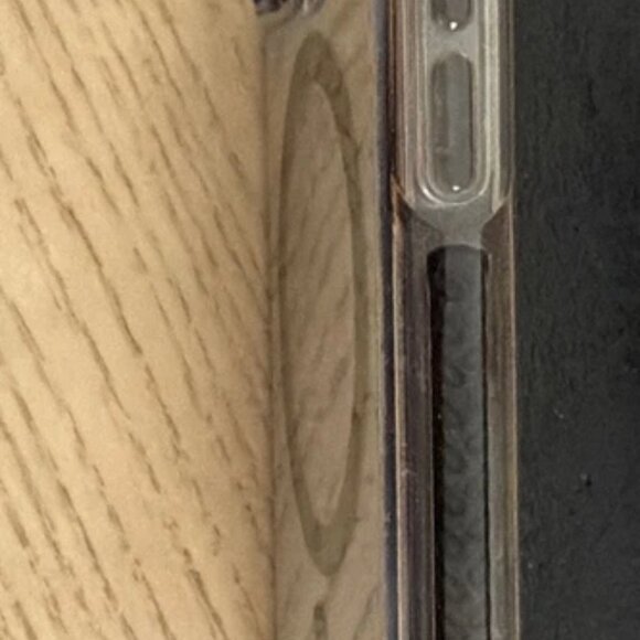 EUC tech21 Evo Crystal MagSafe Case for Apple iPhone 15 Pro - Clear/Black - Picture 3 of 4